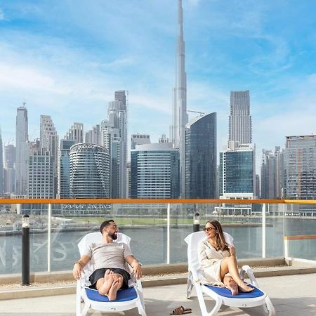 Unlock Waters Edge Apartman Dubaj Kültér fotó