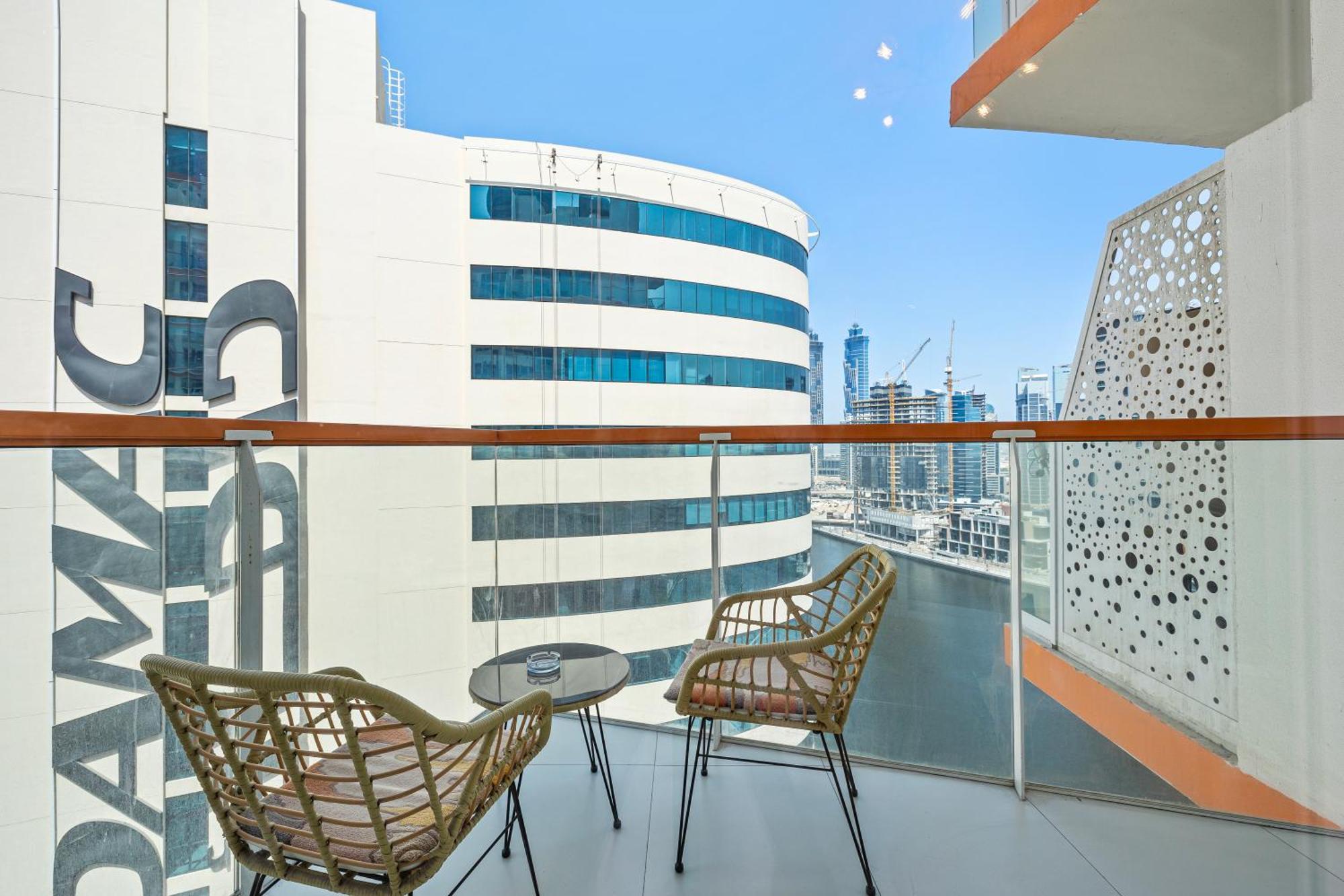 Unlock Waters Edge Apartman Dubaj Kültér fotó